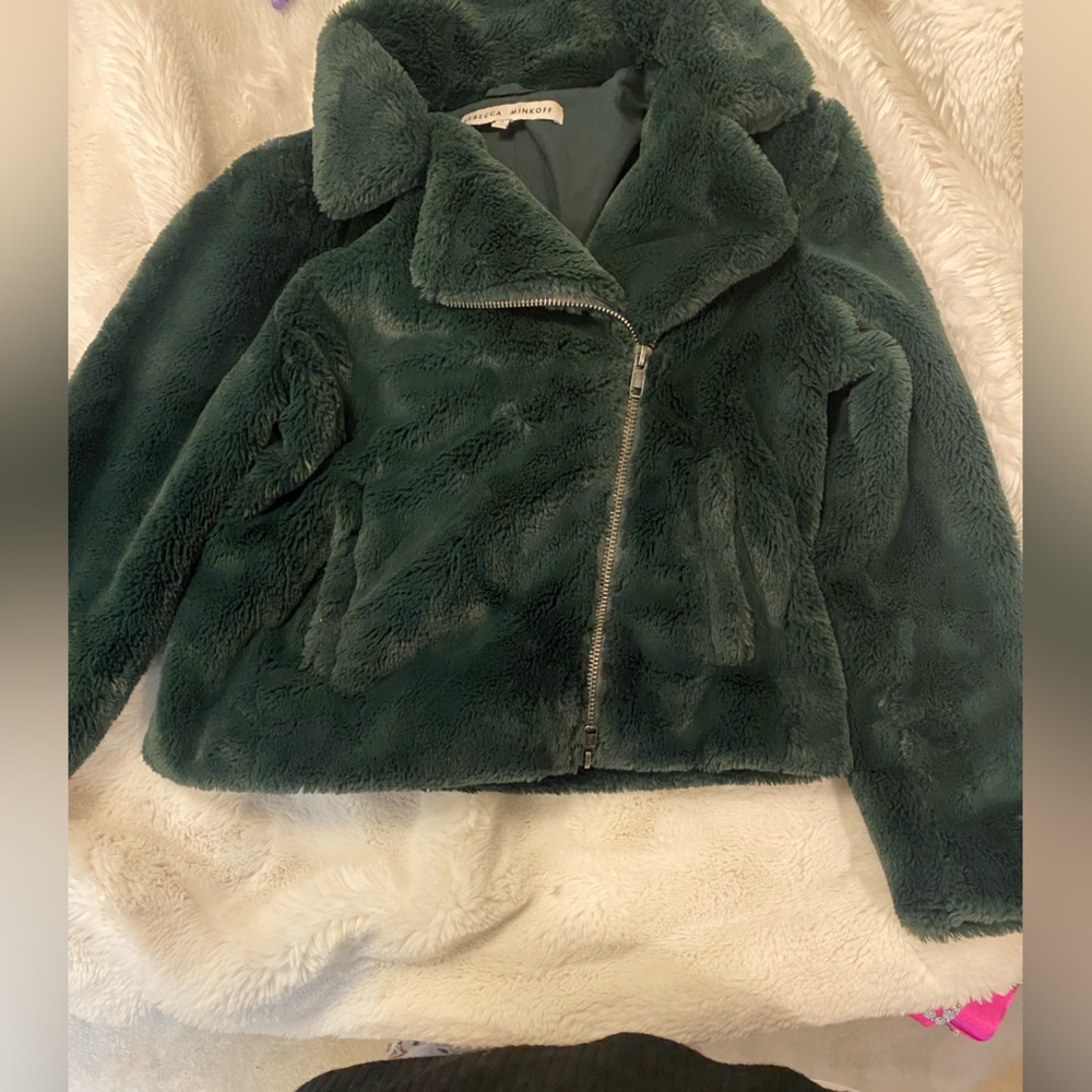 Rebecca Minkoff Faux Fur Jacket
Green
Pointed Collar